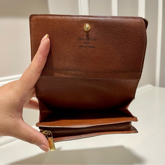 LV Monogram Tresor Wallet - Picture 5 of 10